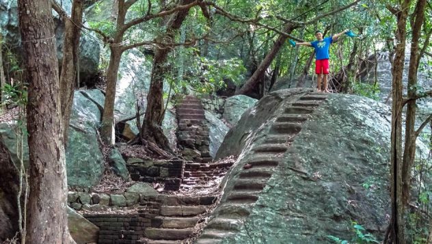 Prorider Trip Sri Lanka Beauty Dambula Sigiria Temples In The Forest